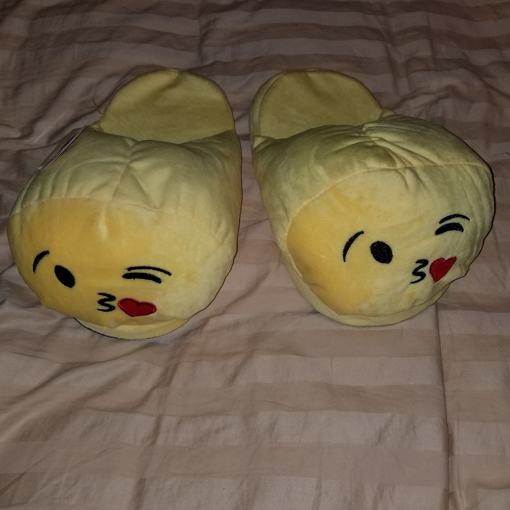 Fluffy house shoes